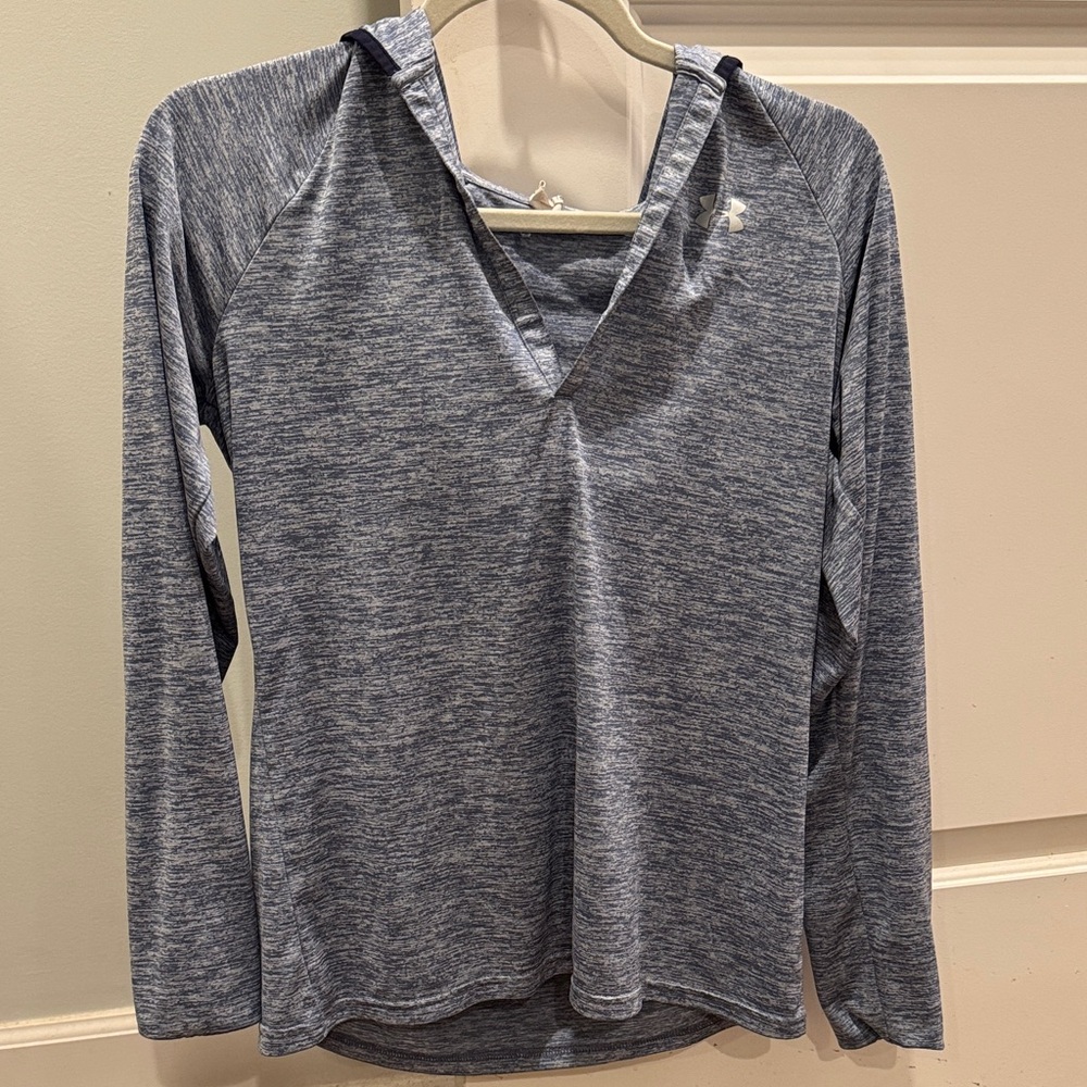 Under Armour Women's Blue Long Sleeve hooded Top